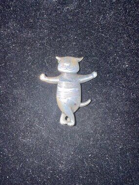 vintage Laurel Elliot cat brooch, literary art of Edward Gorey